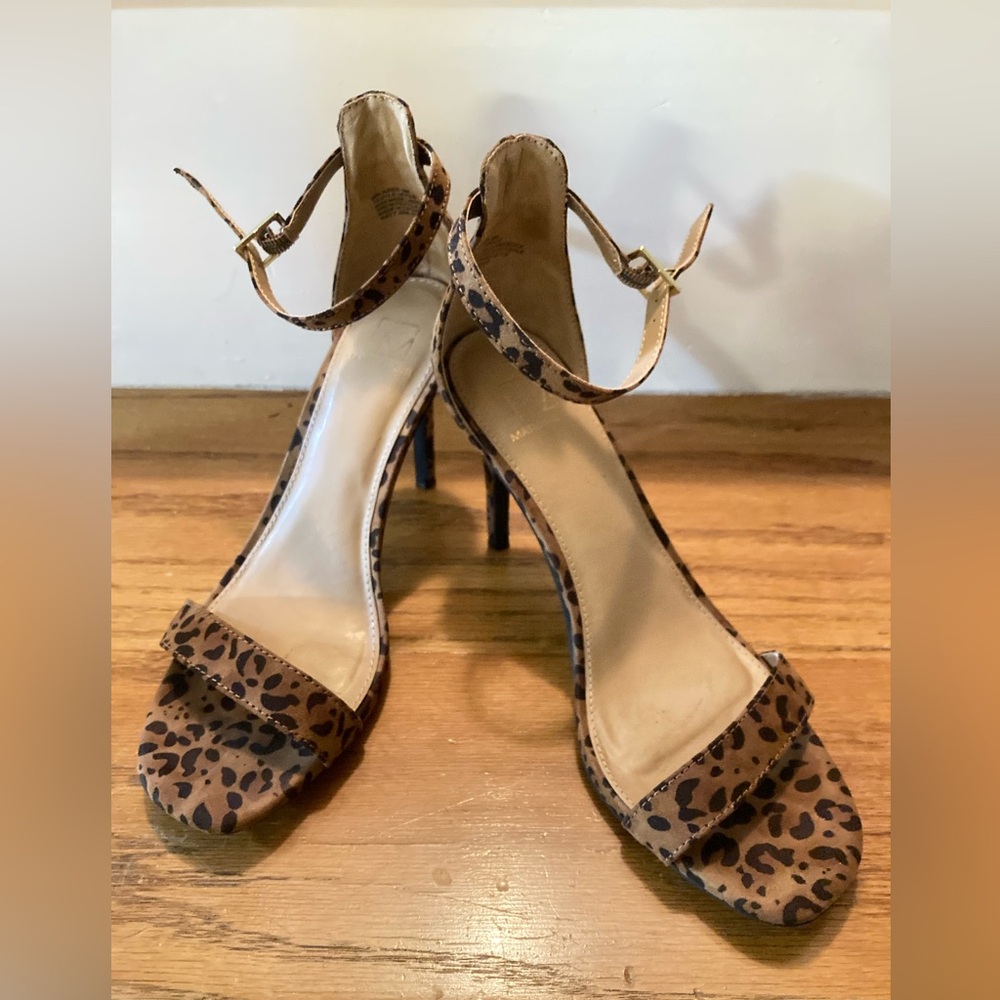 Blair Brown Leopard Print Heels by Material Girl size 8 - Picture 1 of 7